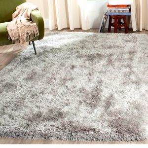 Silver/Grey fringe rug 6x8